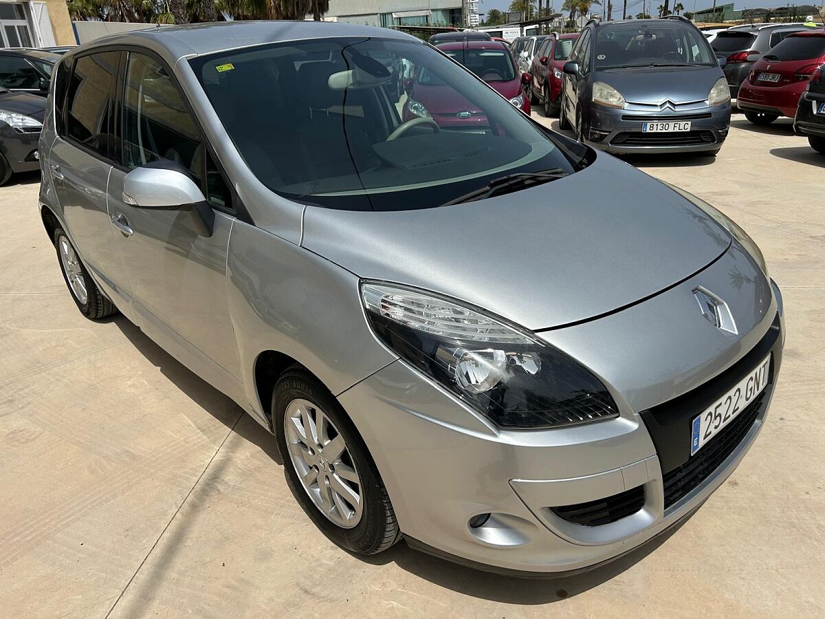 RENAULT SCENIC DYNAMIQUE 2.0 AUTO SPANISH LHD IN SPAIN 88000 MILES SUPERB 2009